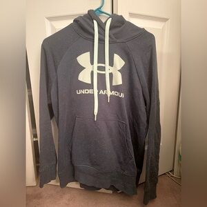 Women's under armour hoodie, size M